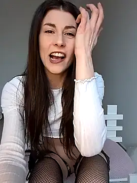 Aisha Moretti online show from February 2026 02:50:02 PM