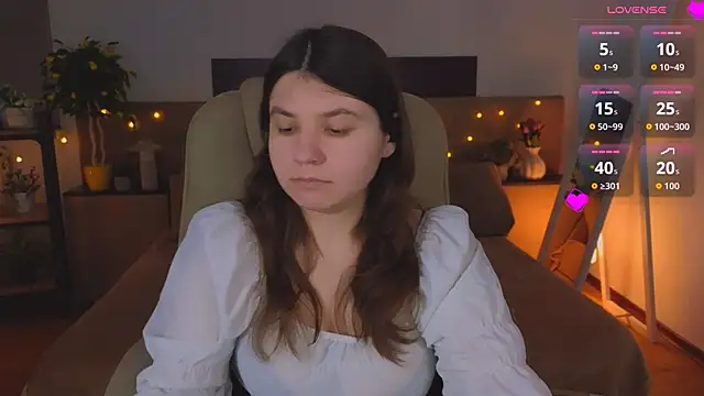 Viola  Shy online show from April 2026 08:06:02 PM