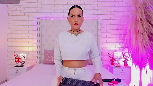 Coco Balenciaga  online show from March 2026 11:49:01 AM