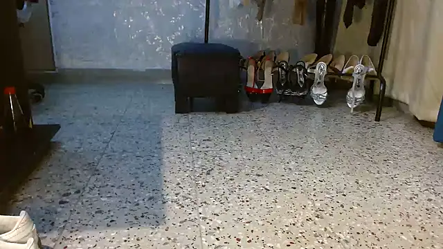 Samantabrown  online show from February 2026 11:28:02 AM