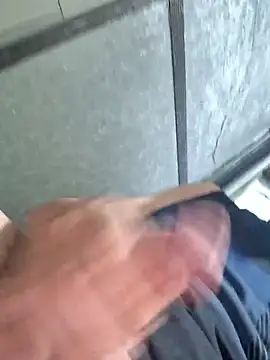 thiagop1050 online show from March 2026 11:21:02 PM