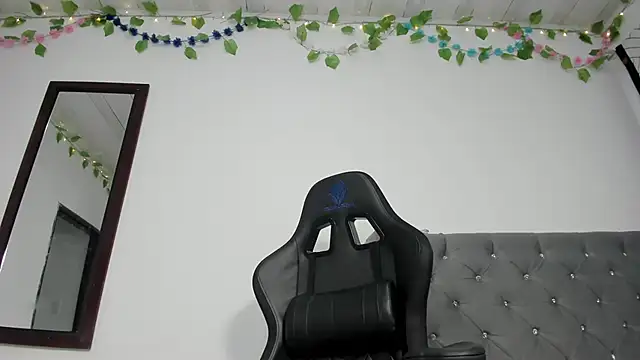 Snapshot of Lau_Beauty chatting on February 2026 12:20:02 PM Lau Beauty online show from February 2026 12:20:02 PM