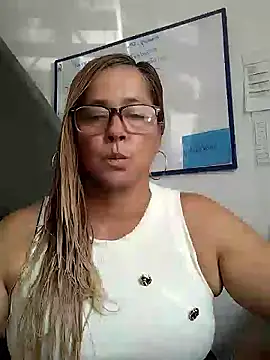 natally ross21 online show from June 2026 02:15:02 PM