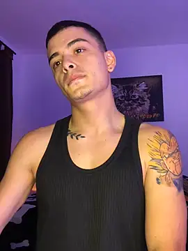 Snapshot of danny_42027 chatting on December 2024 03:44:01 AM danny 42027 online show from December 2024 03:44:01 AM