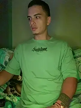 Snapshot of danny_42027 chatting on February 2025 05:33:02 AM danny 42027 online show from February 2025 05:33:02 AM