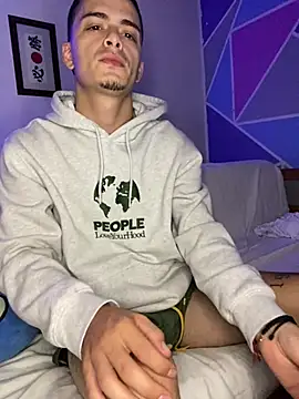 Snapshot of danny_42027 chatting on February 2025 06:21:02 AM danny 42027 online show from February 2025 06:21:02 AM