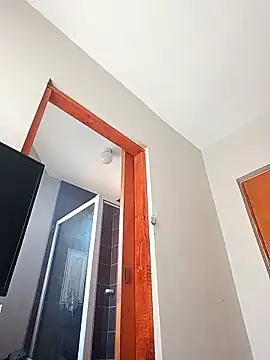 Mayo01  online show from October 2025 05:08:01 AM