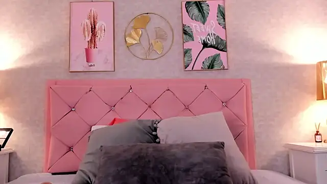 Ginger Violetta  online show from January 2025 07:37:01 PM