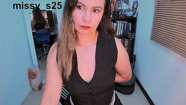 gigi stephans online show from March 2026 02:17:01 AM