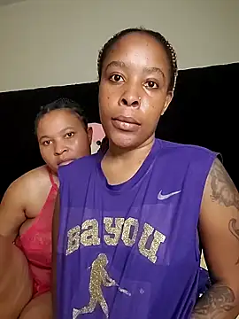 R-thequeen online show from April 2026 11:36:01 AM