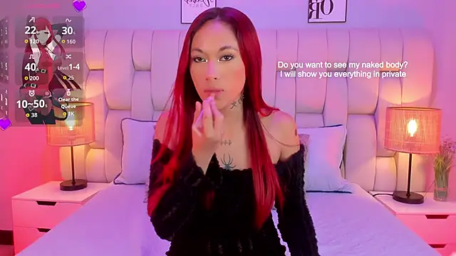 SkinnyFoxy online show from April 2026 08:04:01 PM