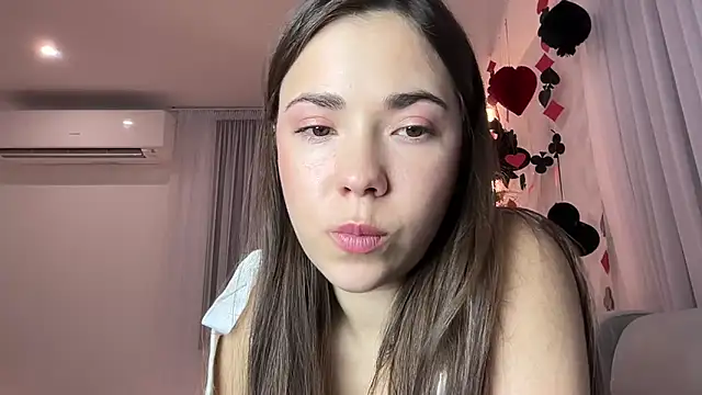 Mika Miller online show from April 2026 10:15:01 PM