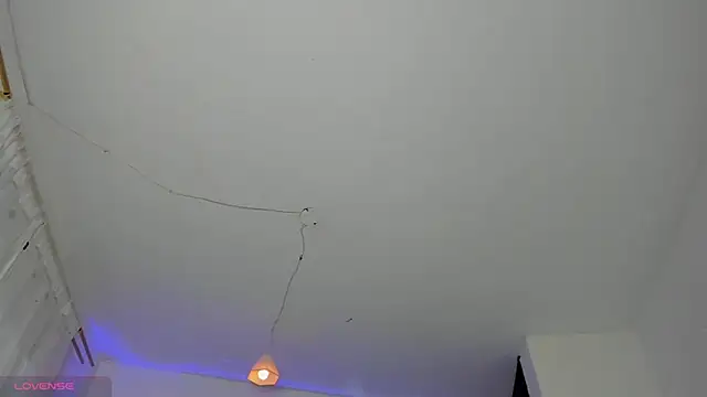 Scarlett 811 online show from April 2026 08:20:02 PM