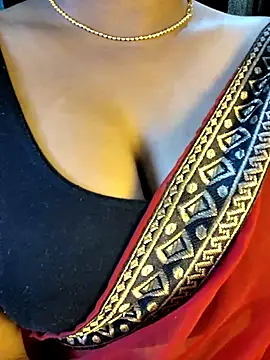 Snapshot of VR_here_4U chatting on February 2026 10:58:01 AM VR here 4U online show from February 2026 10:58:01 AM