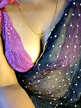 Snapshot of VR_here_4U chatting on February 2026 03:52:02 PM VR here 4U online show from February 2026 03:52:02 PM