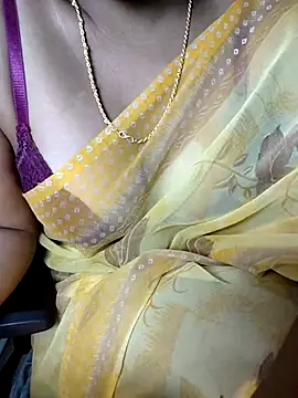 Snapshot of VR_here_4U chatting on July 2026 06:02:02 PM VR here 4U online show from July 2026 06:02:02 PM