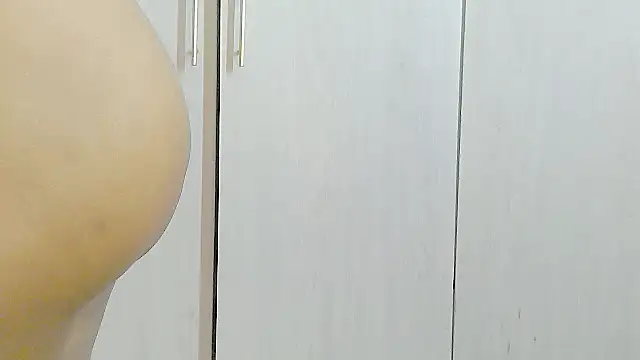 Destiny Desire online show from March 2026 06:04:02 PM