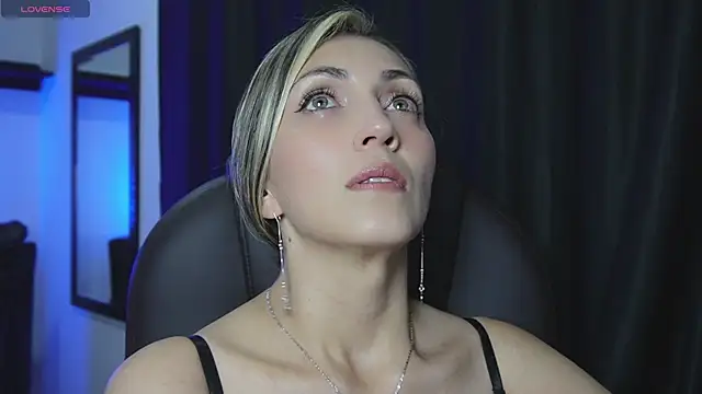 anny sweet72 online show from April 2026 11:57:02 AM