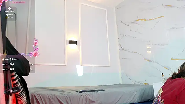 zorravioletta1 online show from April 2026 12:25:02 PM