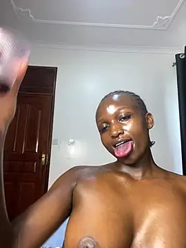 Curvixx online show from March 2026 10:04:02 AM