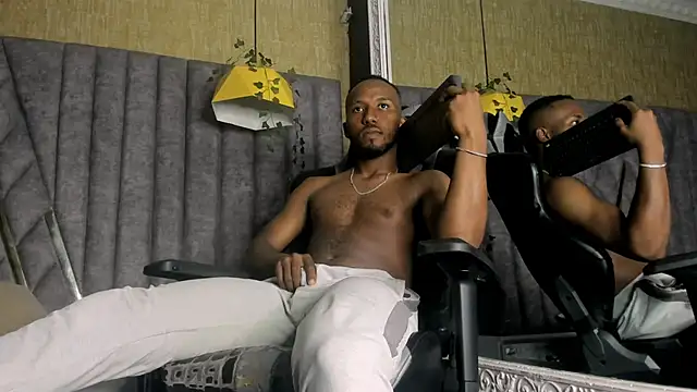 JamesParck online show from March 2026 12:38:01 AM