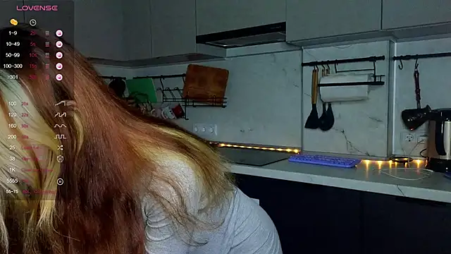 Snapshot of excited-kristi chatting on December 2024 12:34:02 AM excited-kristi online show from December 2024 12:34:02 AM