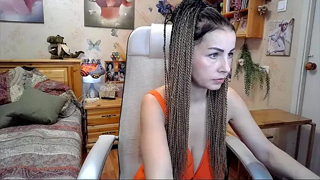 Kendra Mom online show from February 2025 09:42:01 AM