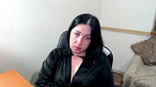 Snapshot of JillStevens chatting on June 2026 08:03:01 PM JillStevens online show from June 2026 08:03:01 PM