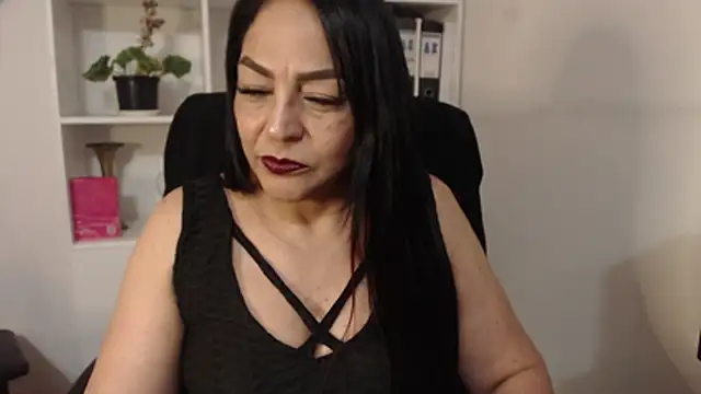 Snapshot of Gina_Myers chatting on June 2026 03:33:02 AM Gina Myers online show from June 2026 03:33:02 AM