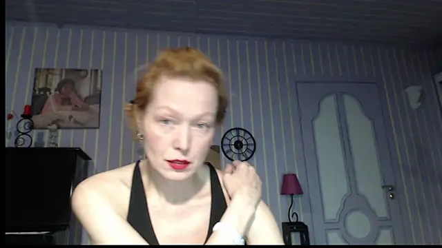 Marquise555 online show from November 2025 07:35:01 PM