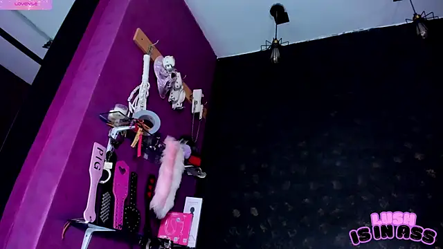 Alexa Slave online show from April 2026 07:07:01 PM