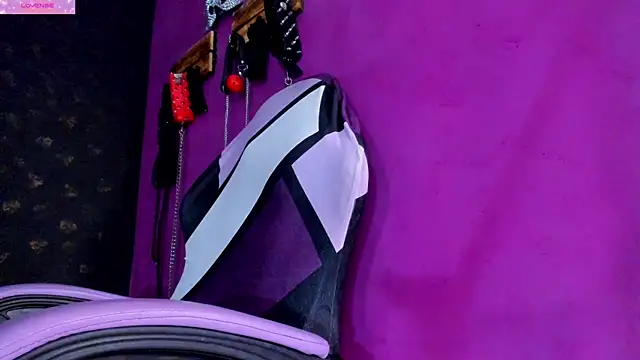 Alexa Slave online show from April 2026 07:19:02 PM