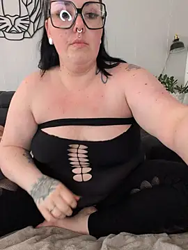 -BonnieBlack- online show from April 2026 06:19:01 AM