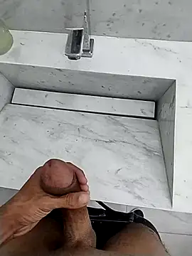 novinho23 RJ online show from October 2025 05:32:02 PM