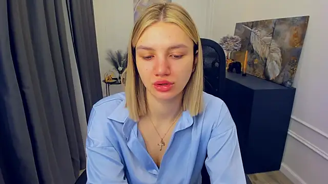 SelenaeMoore online show from April 2026 03:54:02 AM