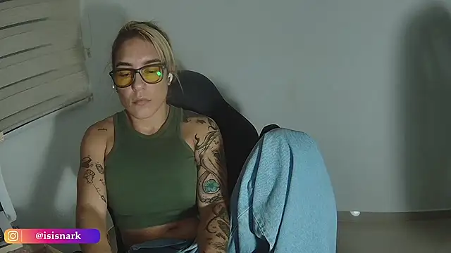 Isis69  online show from February 2026 01:28:01 AM