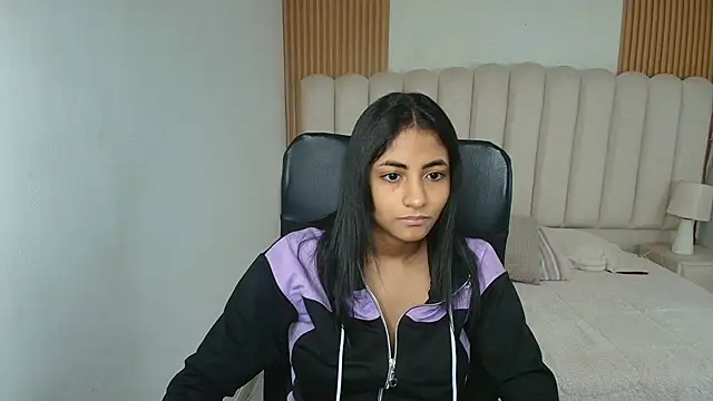 shaneelle online show from April 2026 03:09:02 AM