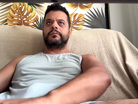 HornyBeachBoyBR online show from April 2026 02:30:01 PM