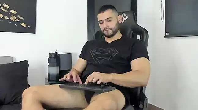 Dereck vega online show from January 2025 10:17:01 PM