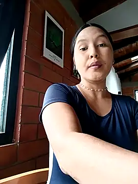 SamaraJay1 online show from October 2025 04:52:01 PM