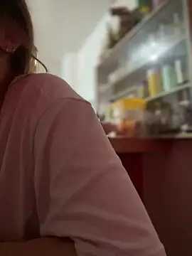 Cloew Marz online show from April 2026 02:25:02 PM