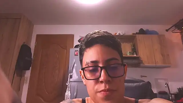 Cutie Shy  online show from March 2026 01:20:02 AM