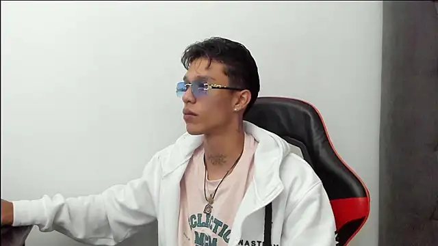 TommyGun 22 online show from March 2026 01:49:01 PM