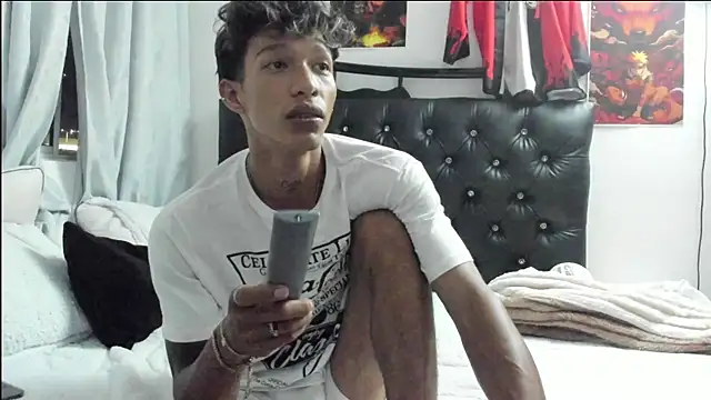 TommyGun 22 online show from April 2026 01:14:01 AM