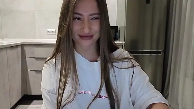 Snapshot of Cinderella____ chatting on February 2026 08:43:01 PM Cinderella online show from February 2026 08:43:01 PM