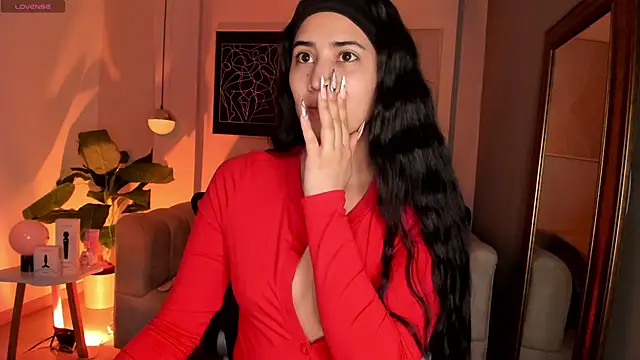 lara madisson online show from May 2026 06:43:02 AM