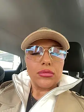 Arabellalee23 online show from January 2026 01:04:01 PM