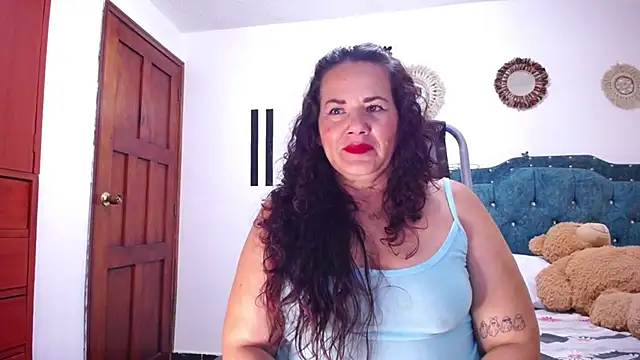 sofiamature01 online show from January 2026 07:11:01 PM