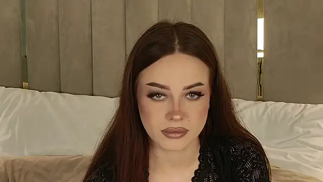 Snapshot of AnneSand chatting on June 2026 04:13:02 AM AnneSand online show from June 2026 04:13:02 AM