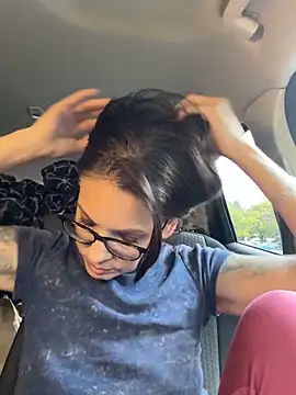 BeautifulMesss online show from October 2025 04:07:02 PM